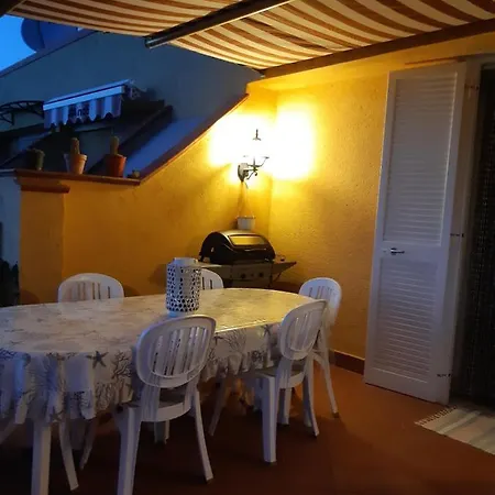 Casa vacanze Casa Vacanze Con Terrazza Vista Mare E Relax Casa del Lago